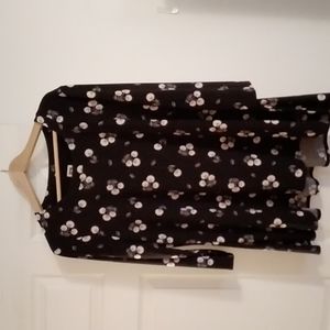 Anne Klein swing top